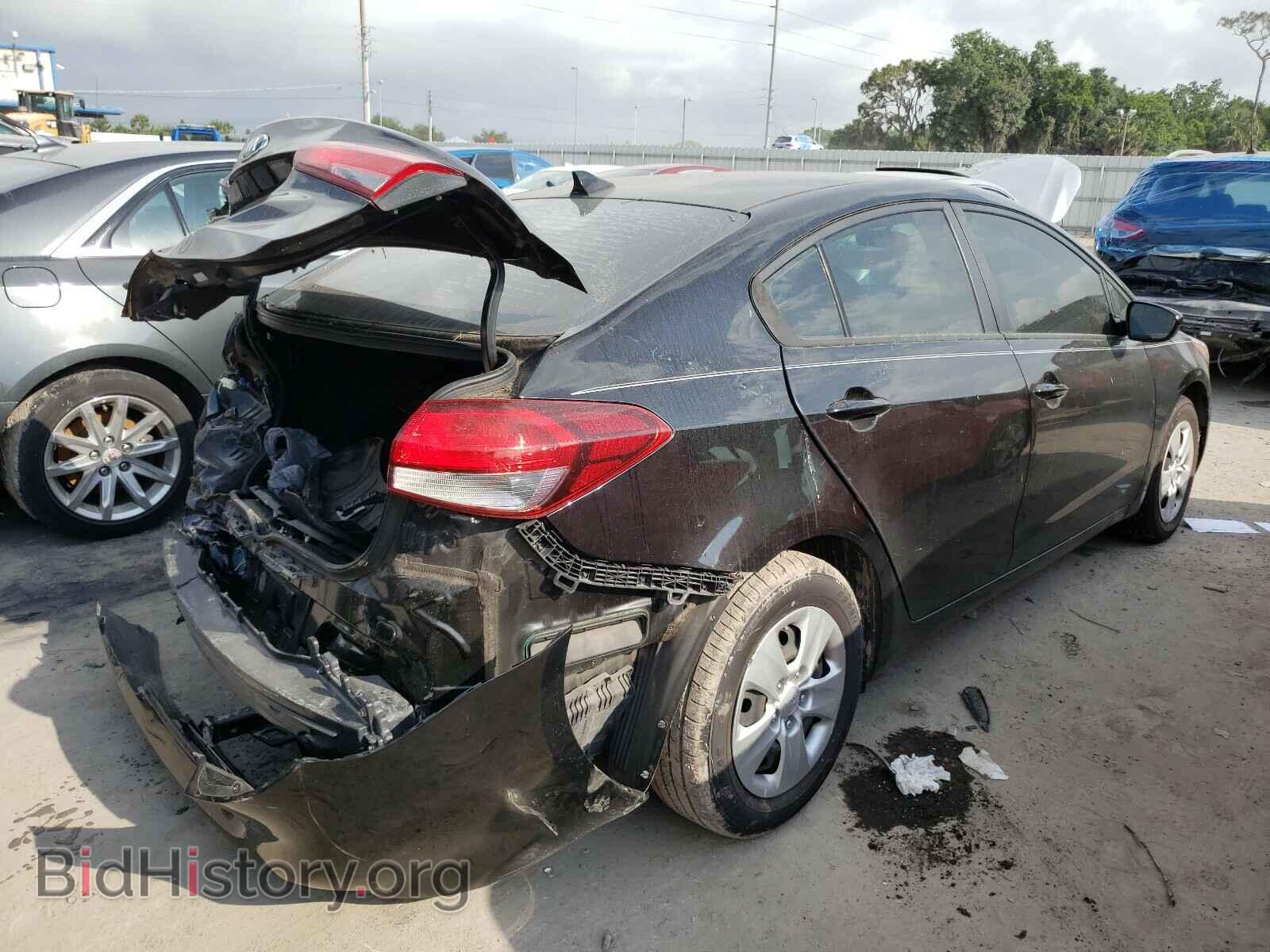 2017 KIA FORTE - VIN: 3KPFK4A72HE026822 - Фото 4