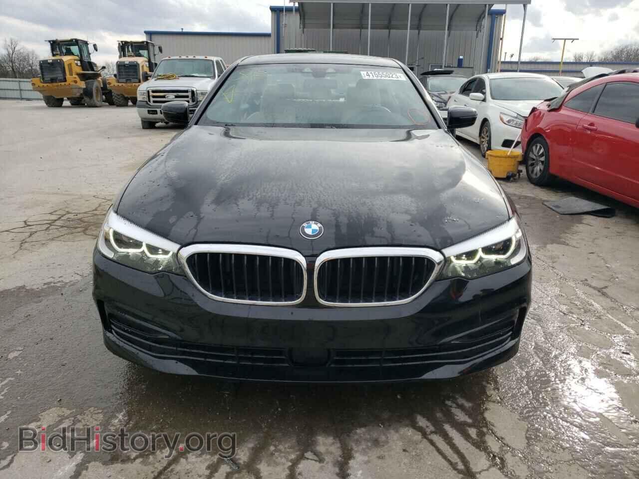 2019 BMW 5 SERIES - VIN: WBAJA5C58KWW11607 - Фото 5