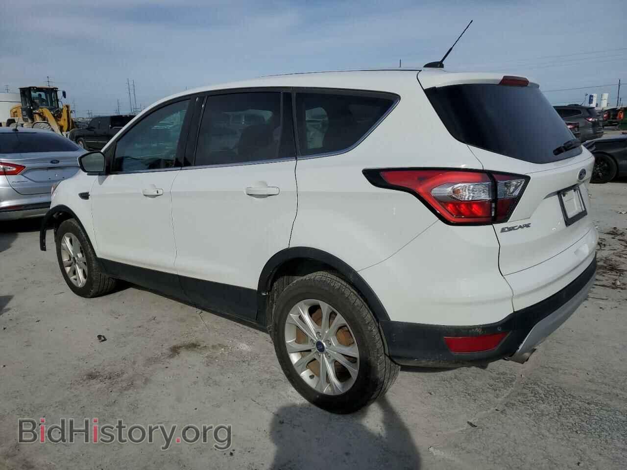 2017 FORD ESCAPE - VIN: 1FMCU9G98HUC55716 - Фото 2