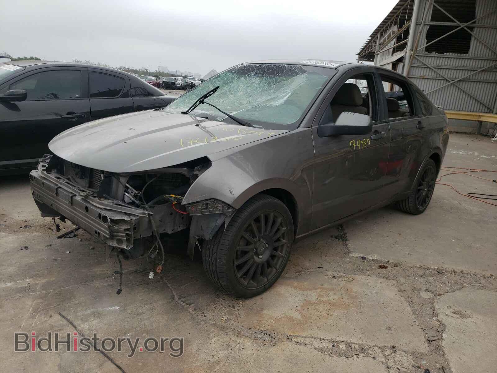 2011 FORD FOCUS - VIN: 1FAHP3GN3BW153379 - Photo 2