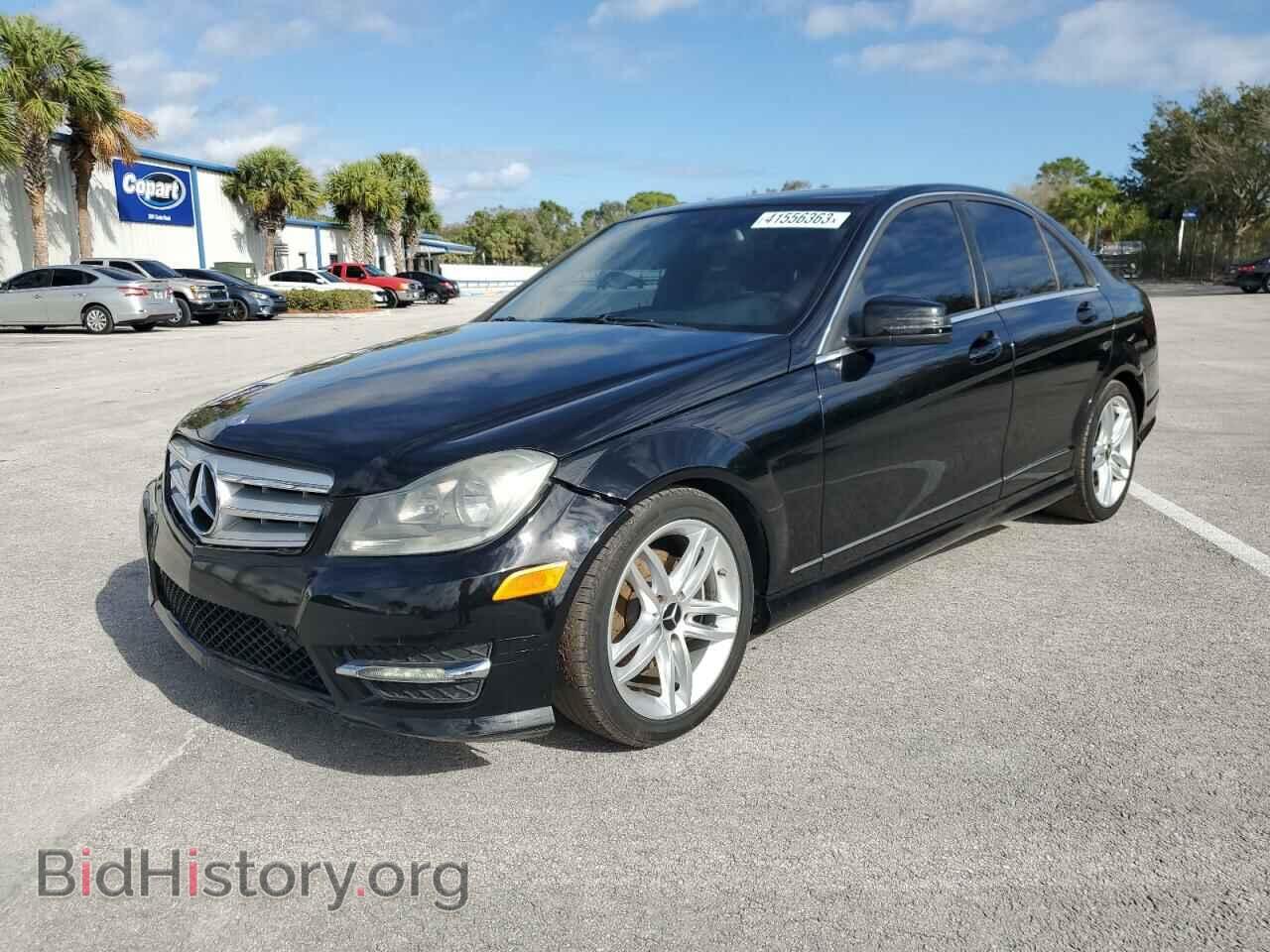 Photo WDDGF4HB5DA770940 - MERCEDES-BENZ C-CLASS 2013