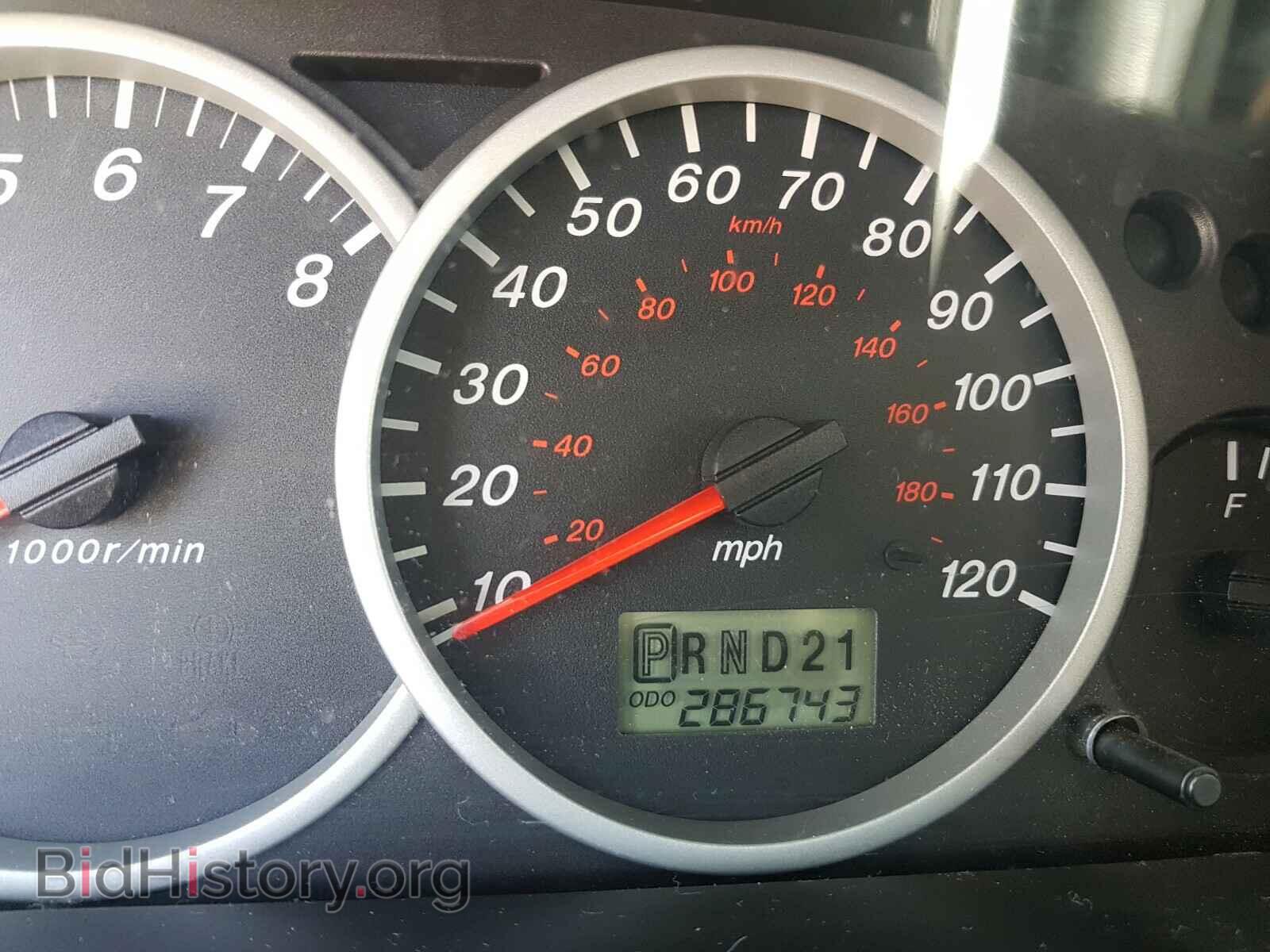 2004 MAZDA TRIBUTE - VIN: 4F2CZ06104KM16675 - Фото 8