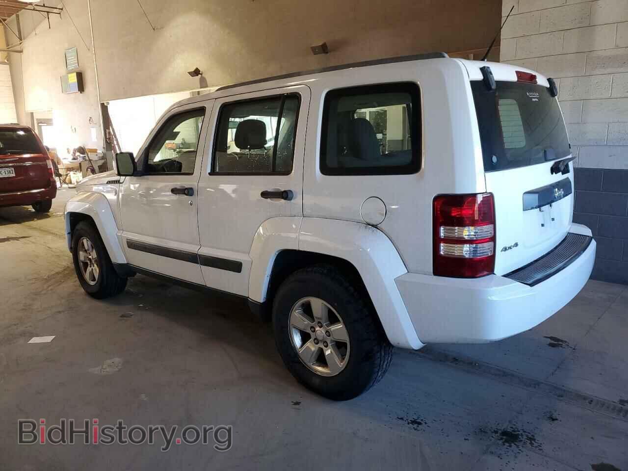 2011 JEEP LIBERTY - VIN: 1J4PN2GK6BW525951 - Фото 2