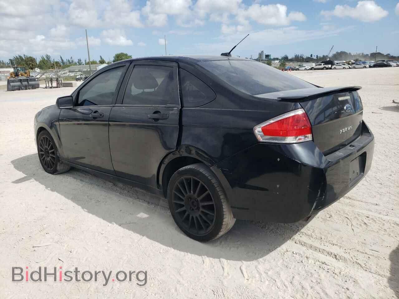 2011 FORD FOCUS - VIN: 1FAHP3GN8BW143169 - Фото 2