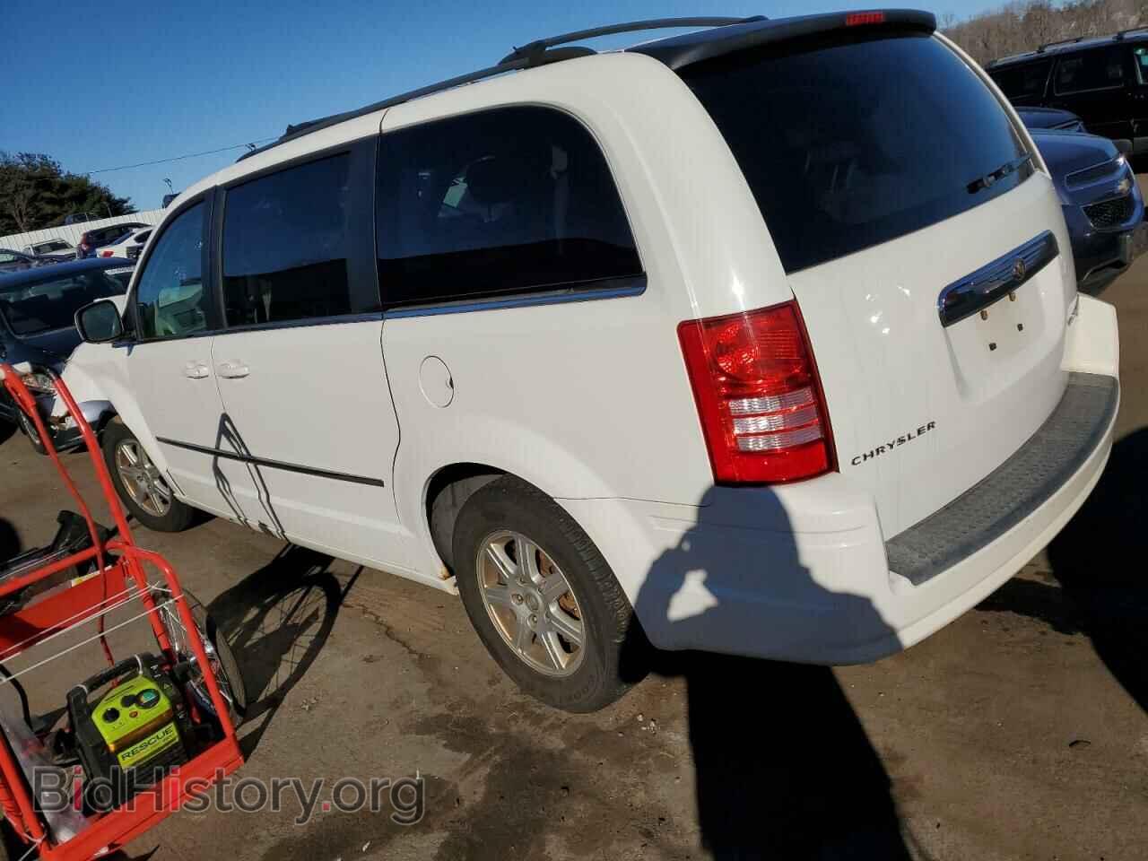 2010 CHRYSLER MINIVAN - VIN: 2A4RR5D17AR249653 - Photo 2