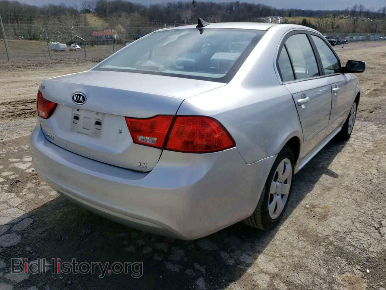 2009 KIA OPTIMA - VIN: KNAGE228895302003 - Фото 4