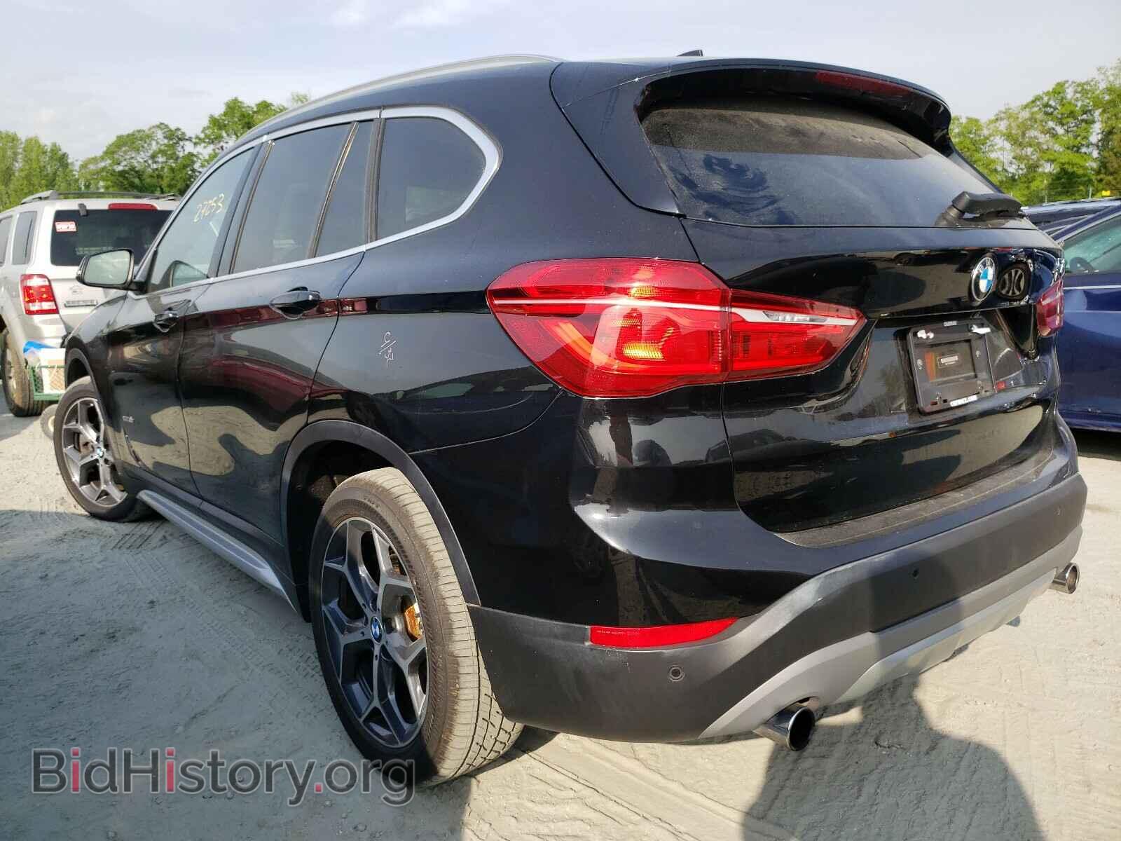 2017 BMW X1 - VIN: WBXHT3Z32H4A54855 - Фото 3
