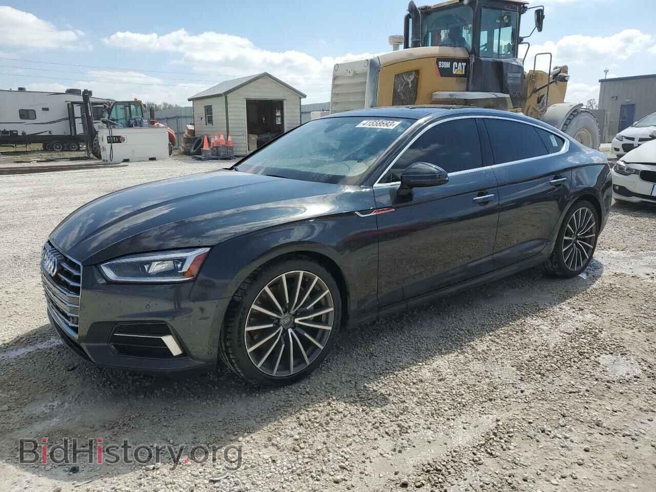 Photo WAUBNCF53KA006402 - AUDI A5 2019