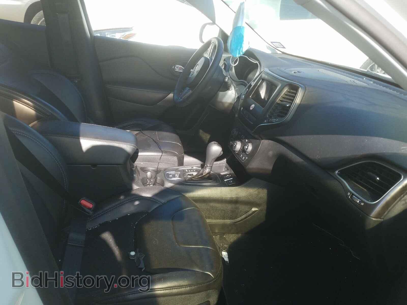 2019 JEEP CHEROKEE - VIN: 1C4PJLLB9KD324411 - Фото 5