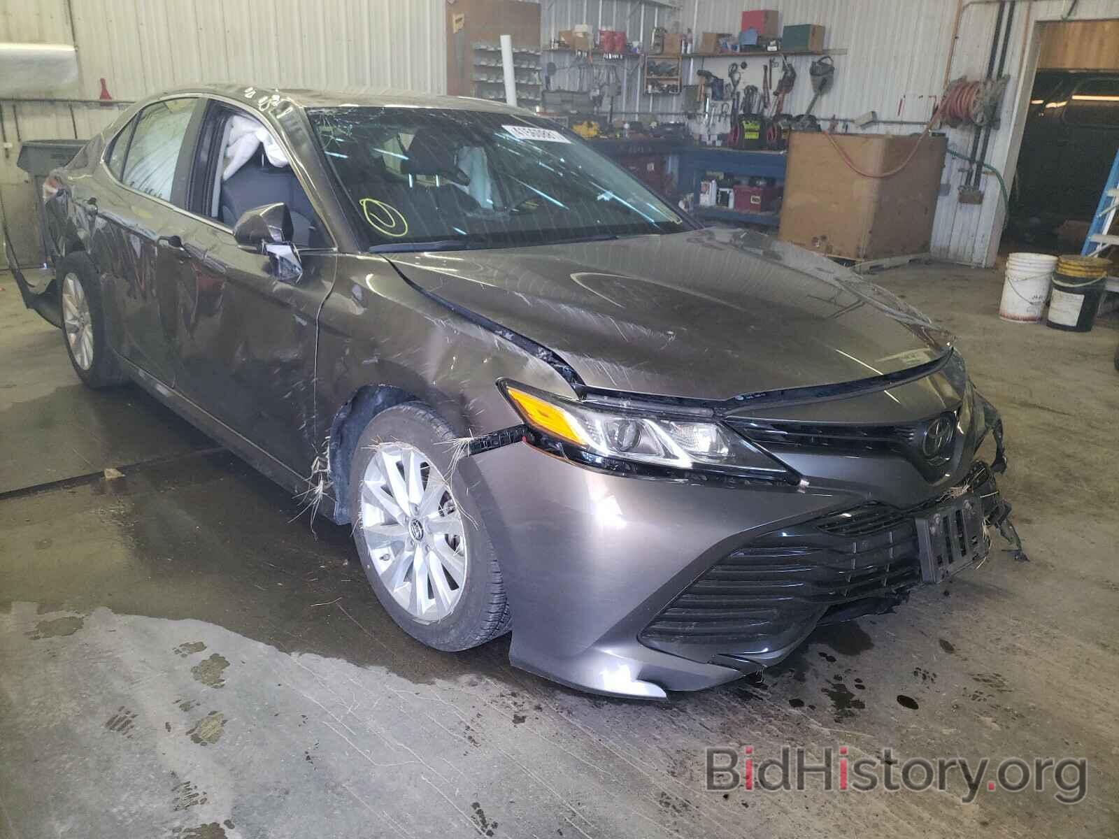 Photo 4T1B11HK3JU609607 - TOYOTA CAMRY 2018