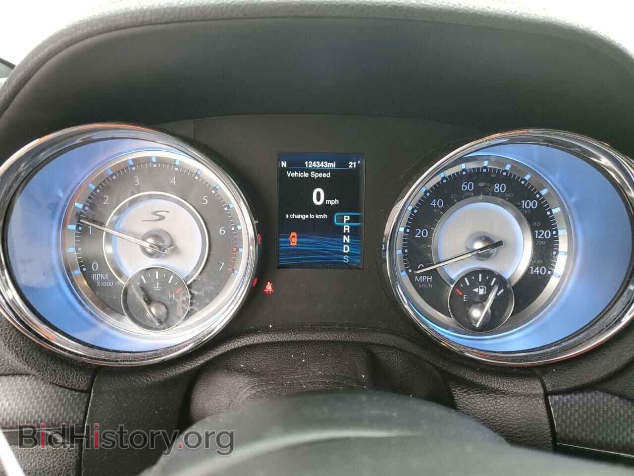 2014 CHRYSLER 300 - VIN: 2C3CCAGG9EH381836 - Photo 9