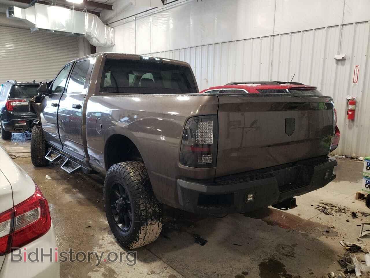 2018 RAM 2500 - VIN: 3C6UR5CJ3JG259921 - Photo 2