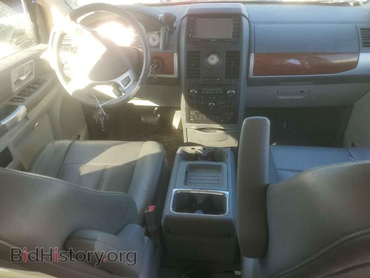 2008 CHRYSLER MINIVAN - VIN: 2A8HR54P68R132462 - Фото 8