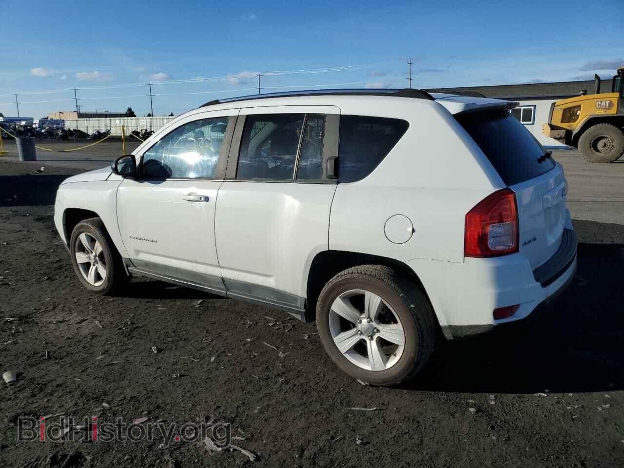 2011 JEEP COMPASS - VIN: 1J4NF1FB9BD174657 - Фото 2