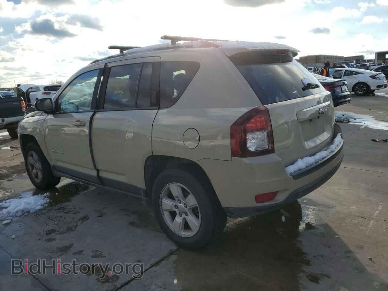 2016 JEEP COMPASS - VIN: 1C4NJCEA4GD744550 - Photo 2