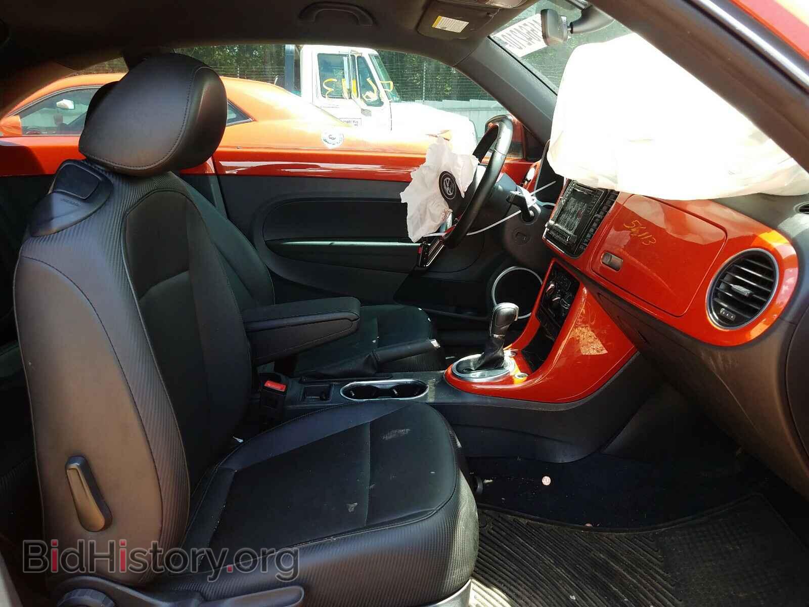 2017 VOLKSWAGEN BEETLE - VIN: 3VWJ17AT8HM623245 - Фото 5