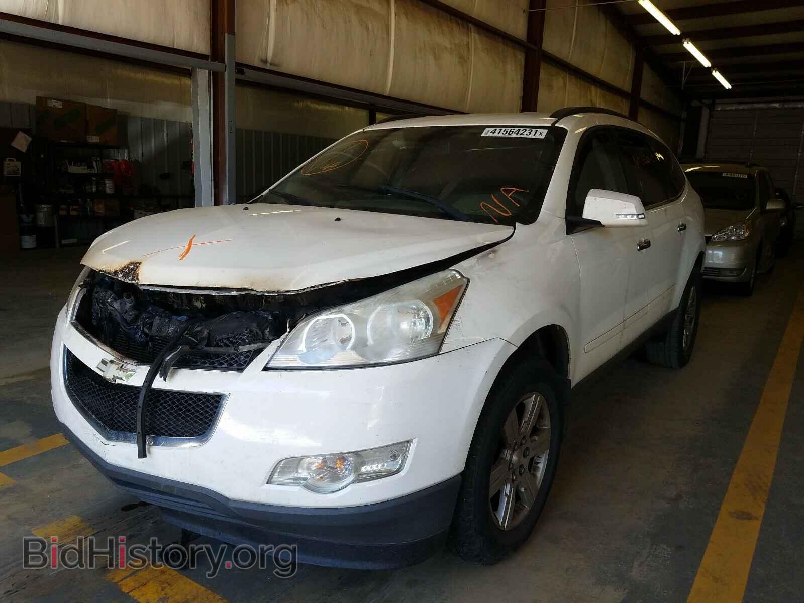 2011 CHEVROLET TRAVERSE - VIN: 1GNKRJED6BJ238567 - Фото 2