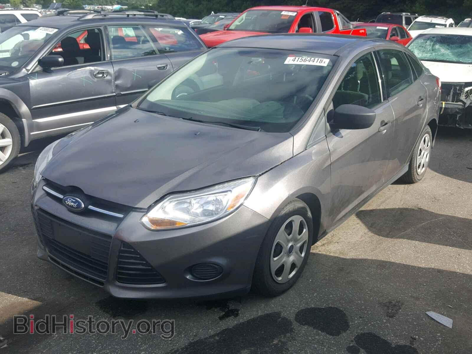 2012 Ford FOCUS (VIN 1FAHP3E25CL287600) — фото 2 из 10