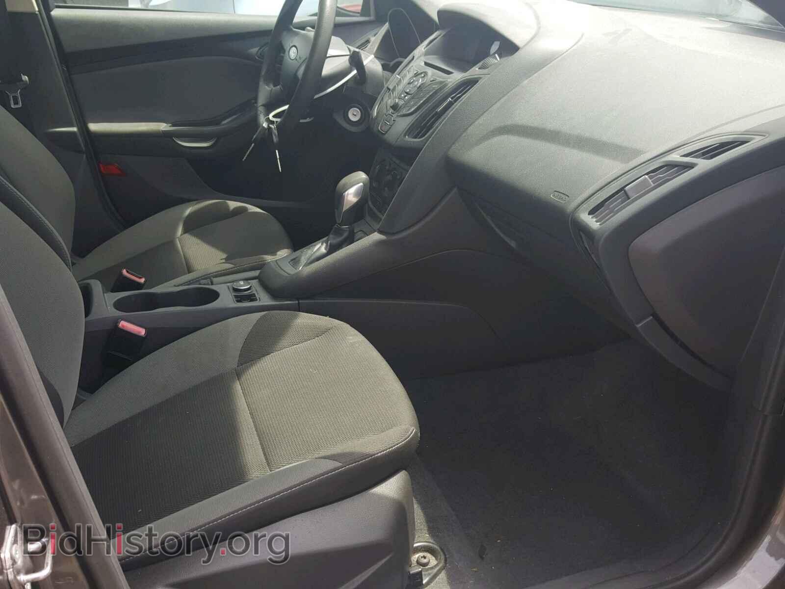 2012 Ford FOCUS (VIN 1FAHP3E25CL287600) — фото 5 из 10