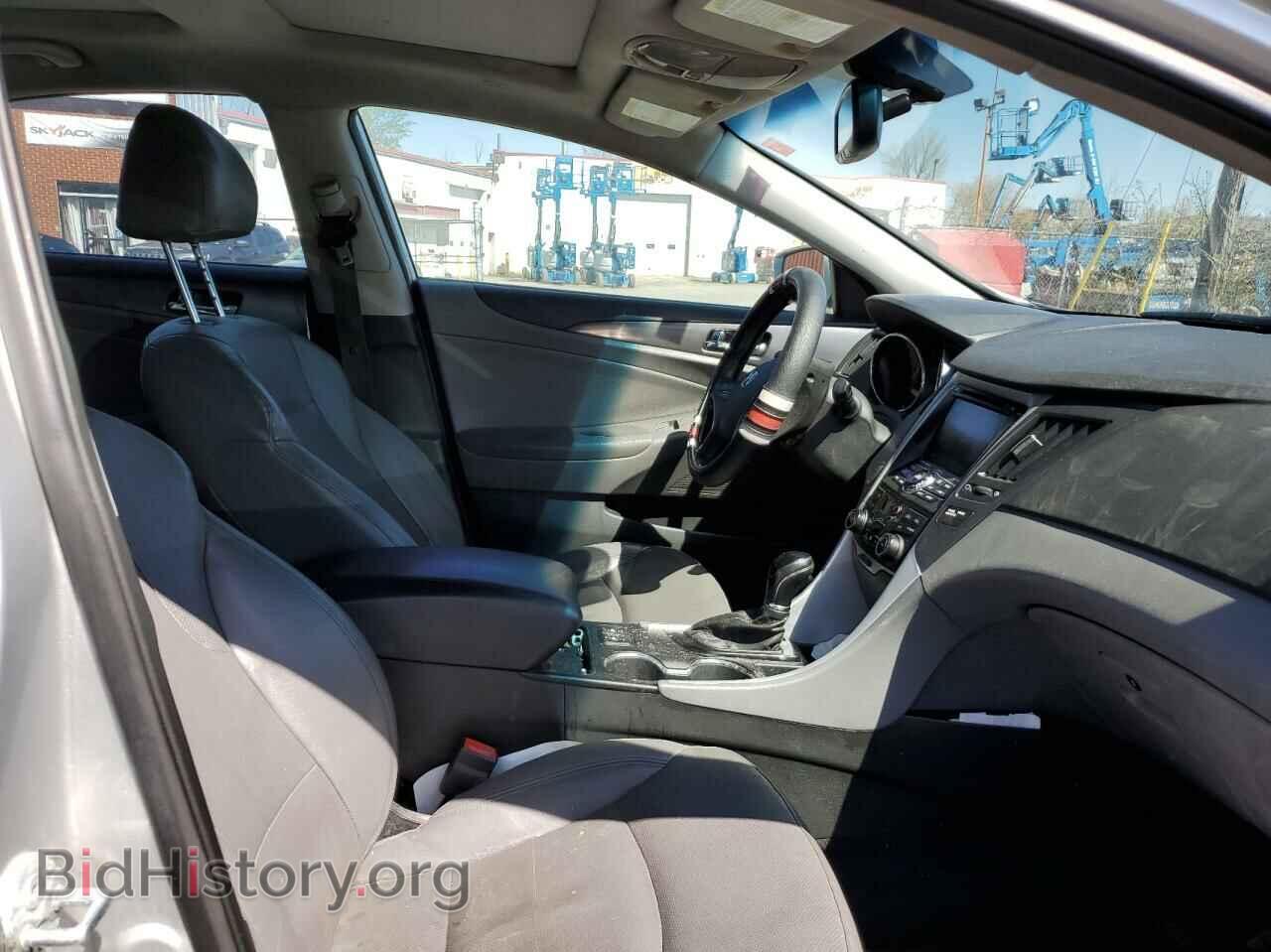 2012 HYUNDAI SONATA - VIN: KMHEC4A44CA025581 - Фото 5