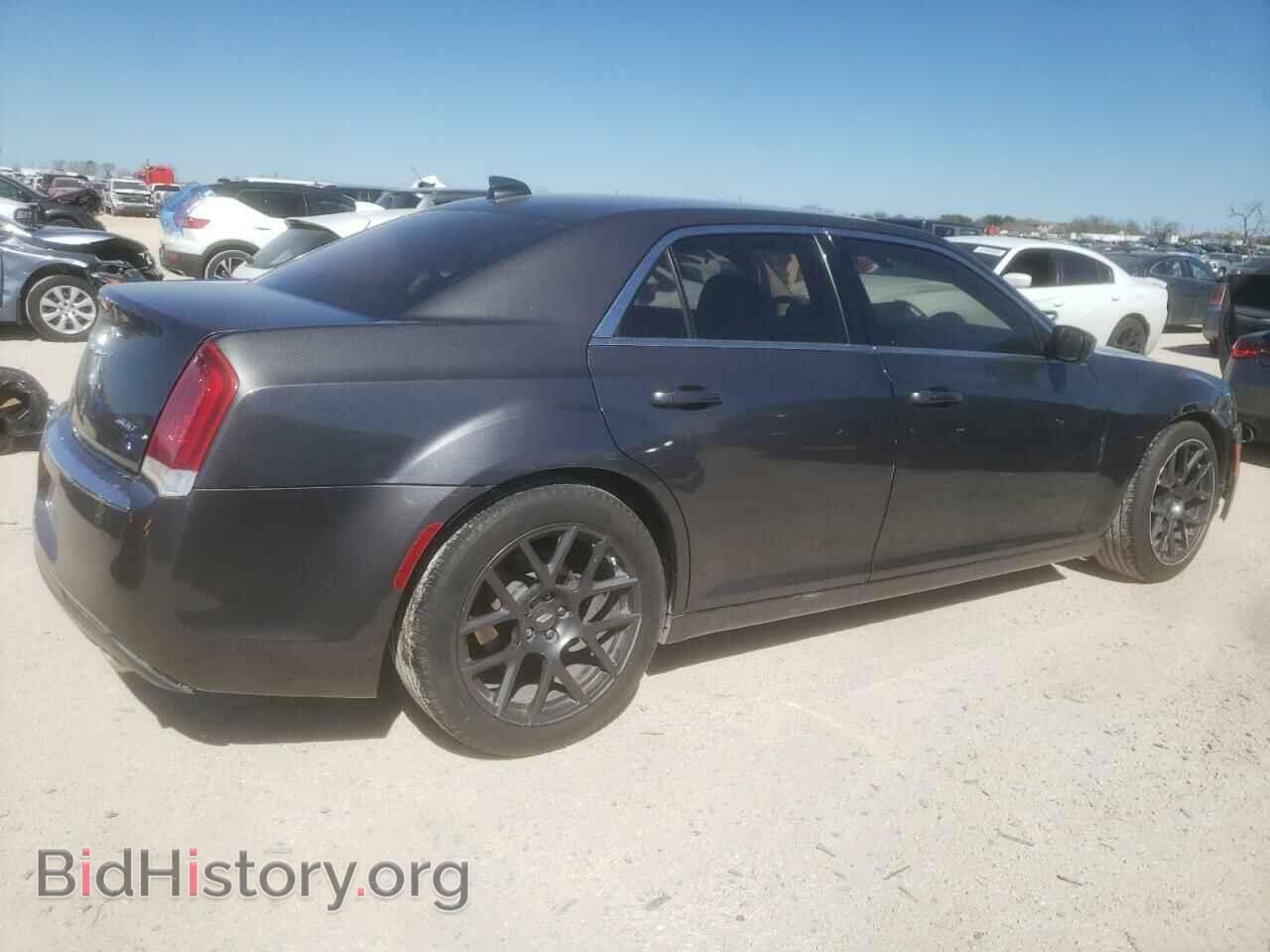 2017 CHRYSLER 300 - VIN: 2C3CCAAG7HH552452 - Фото 3