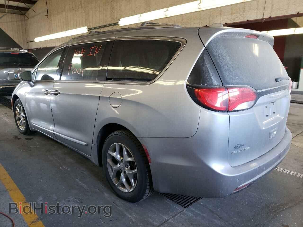 2017 CHRYSLER PACIFICA - VIN: 2C4RC1GG9HR551441 - Photo 2
