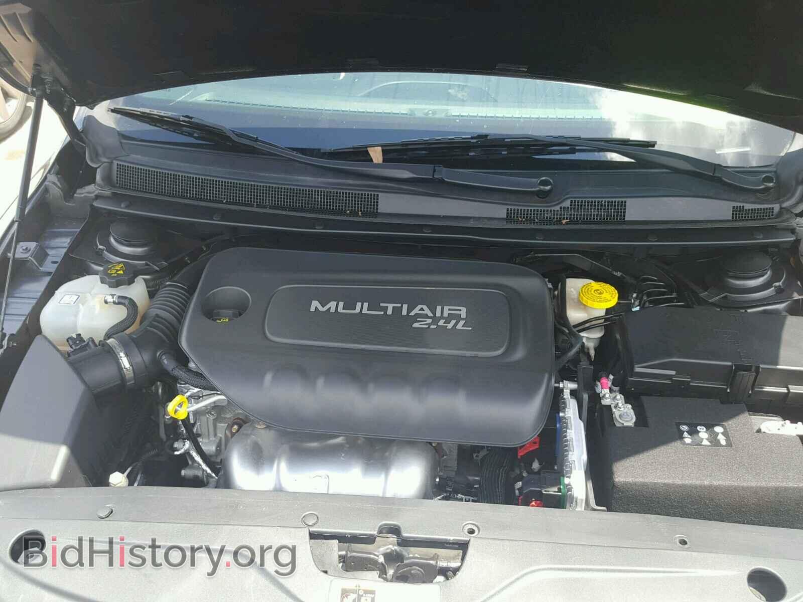 2016 CHRYSLER 200 - VIN: 1C3CCCAB0GN109730 - Фото 7