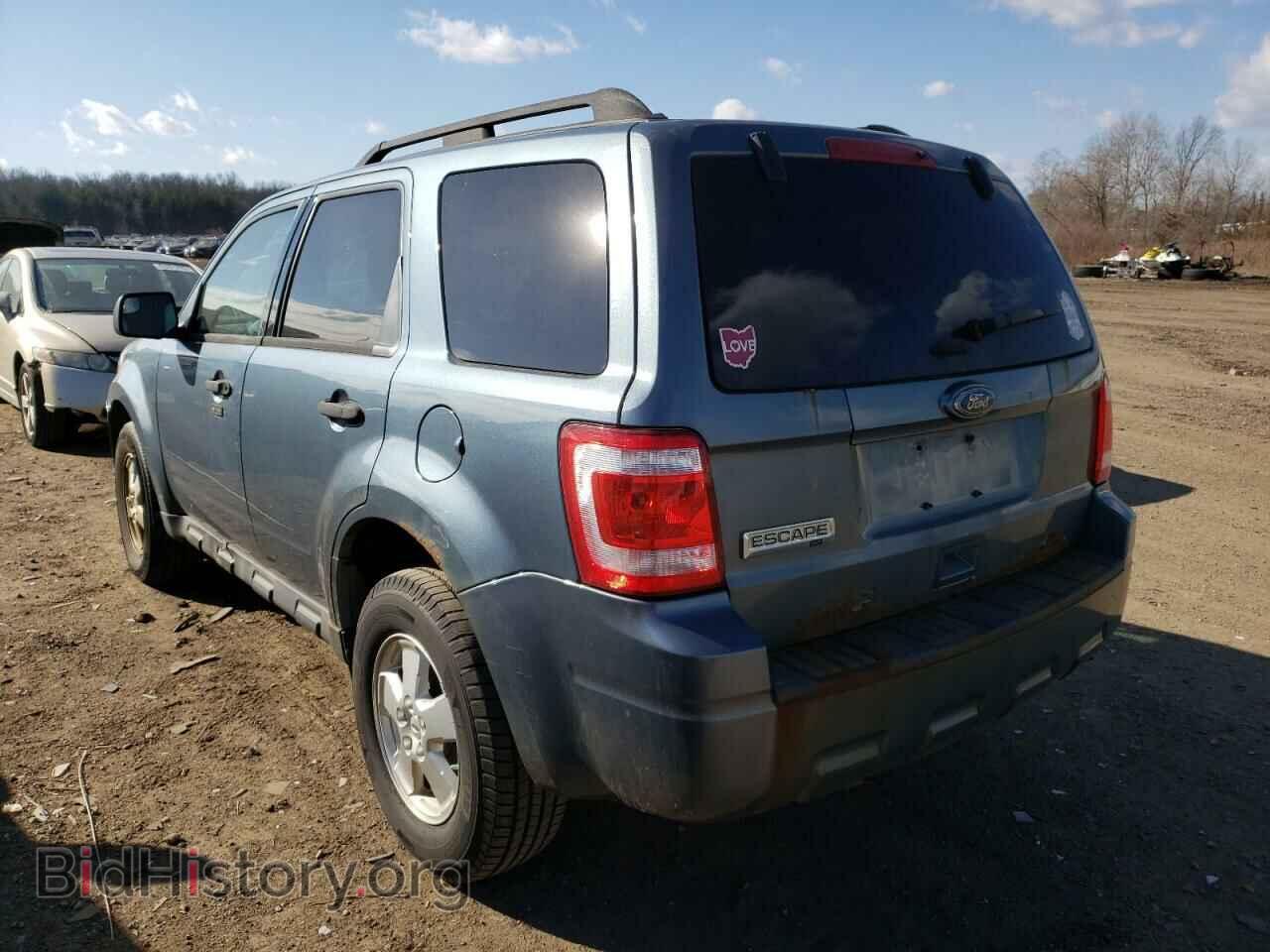2011 FORD ESCAPE - VIN: 1FMCU0D73BKB40698 - Фото 2