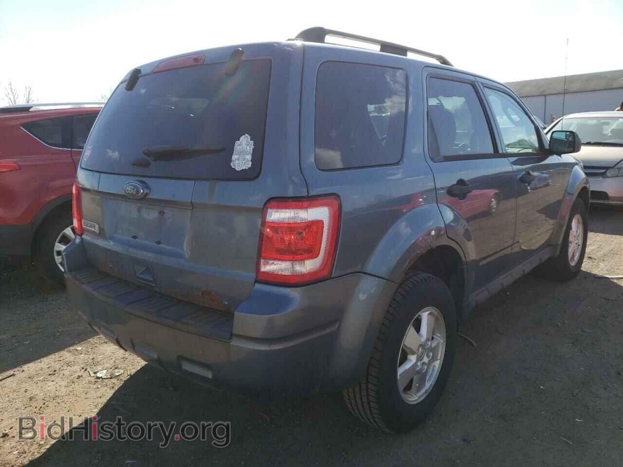 2011 FORD ESCAPE - VIN: 1FMCU0D73BKB40698 - Фото 3