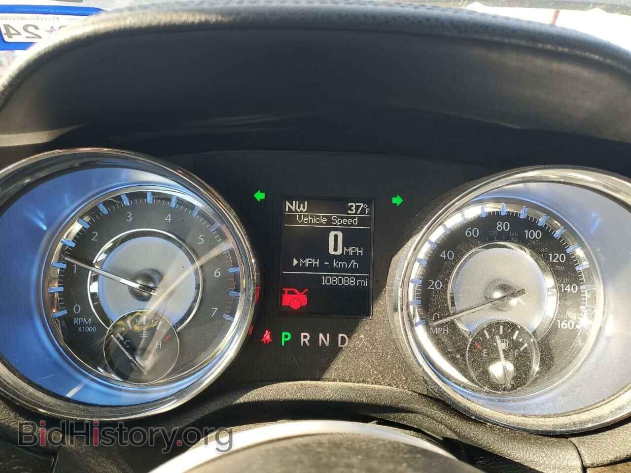 2011 CHRYSLER 300 - VIN: 2C3CA6CT5BH598589 - Фото 9