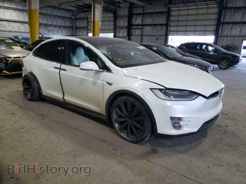 2017 Tesla MODEL X (VIN 5YJXCDE40HF055814) — фото 4 из 13