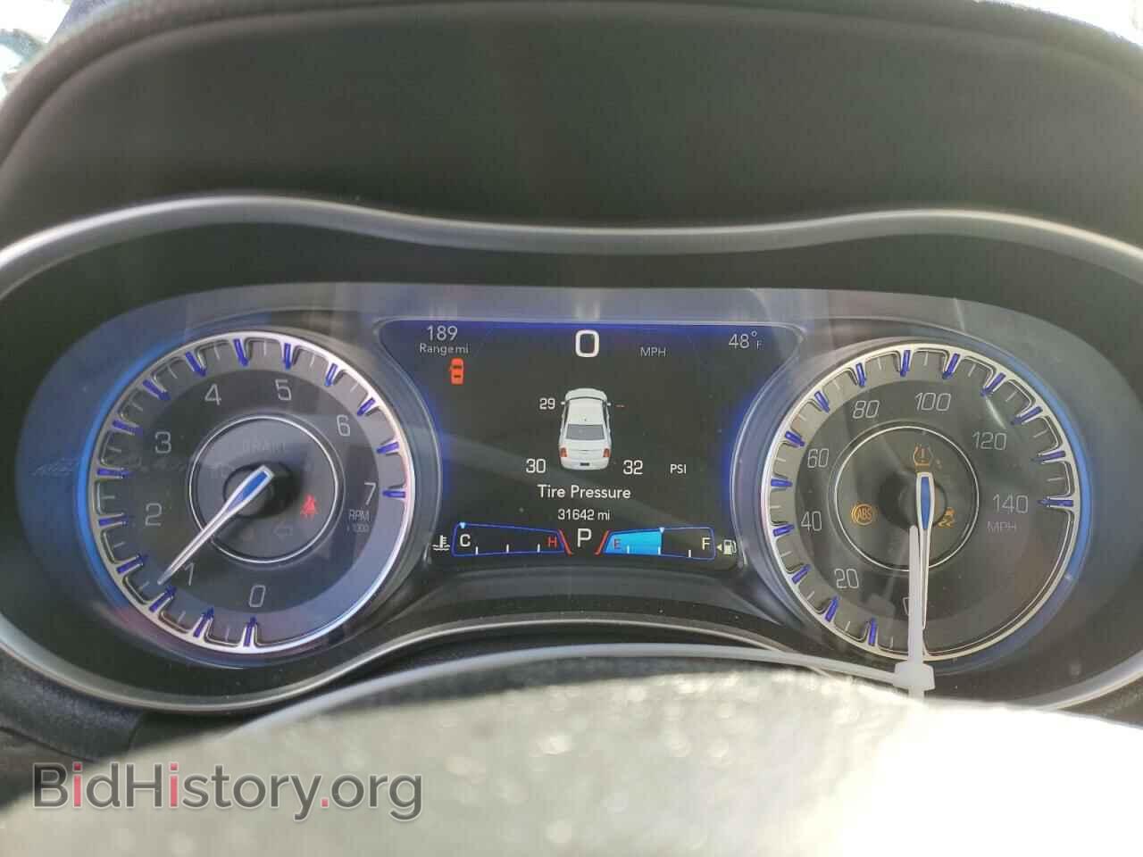 2016 CHRYSLER 300 - VIN: 2C3CCAAG7GH123701 - Фото 9