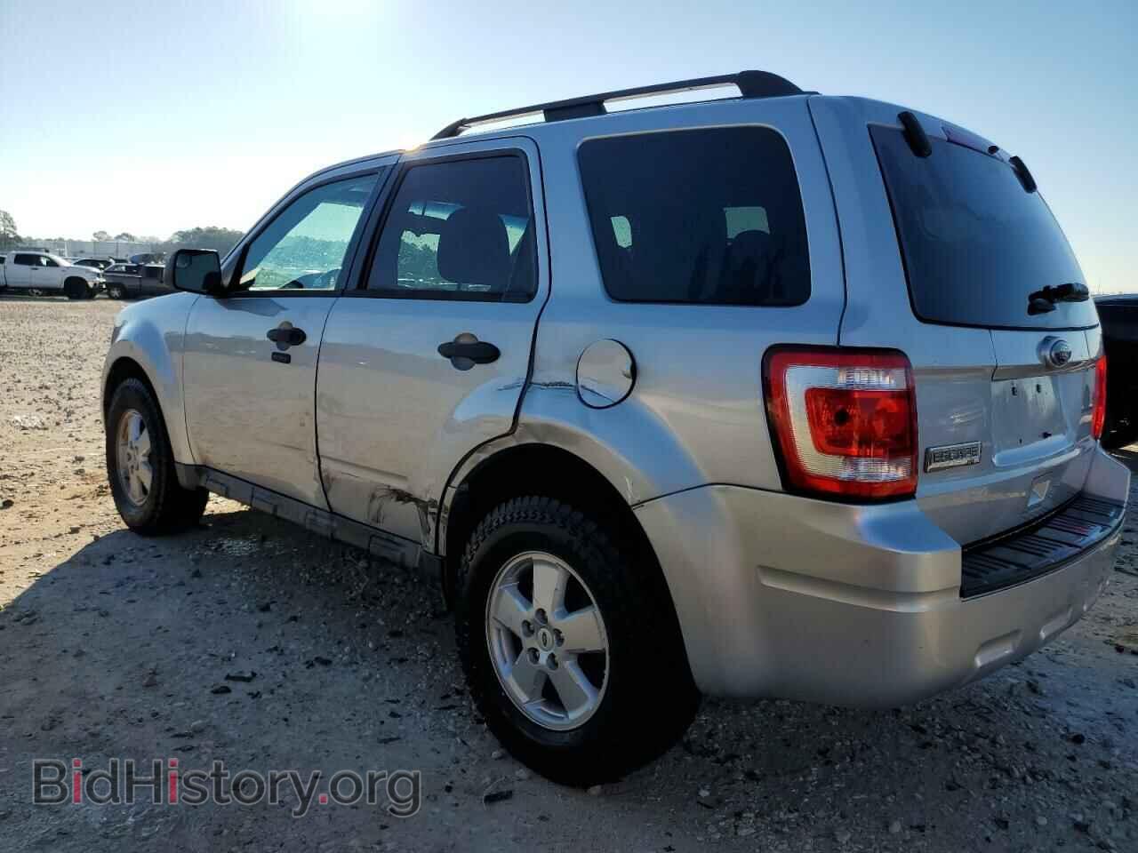 2011 FORD ESCAPE - VIN: 1FMCU9D75BKB34325 - Фото 2