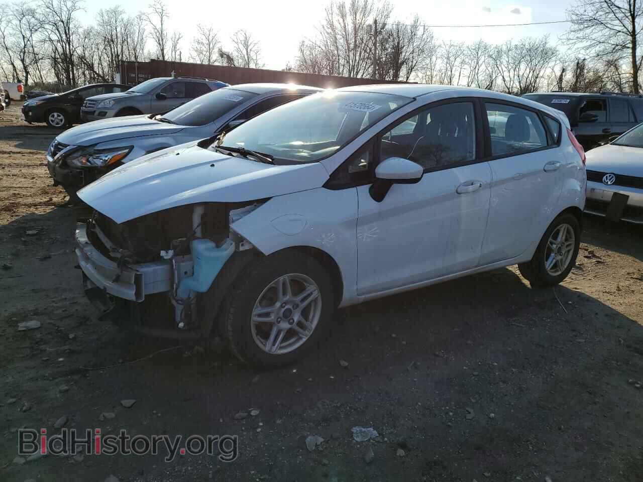 Photo 3FADP4EJ5JM126879 - FORD FIESTA 2018