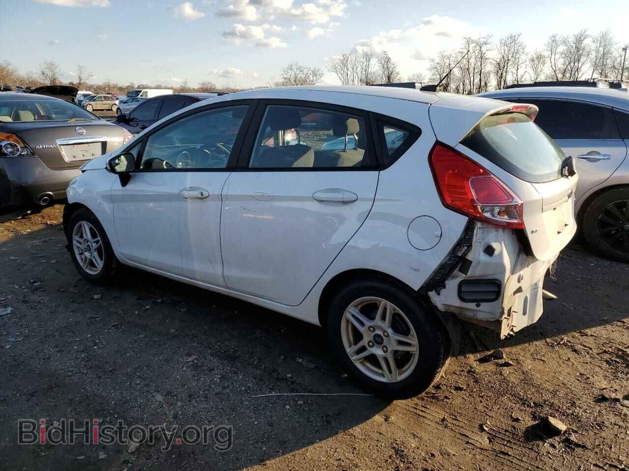 2018 FORD FIESTA - VIN: 3FADP4EJ5JM126879 - Фото 2