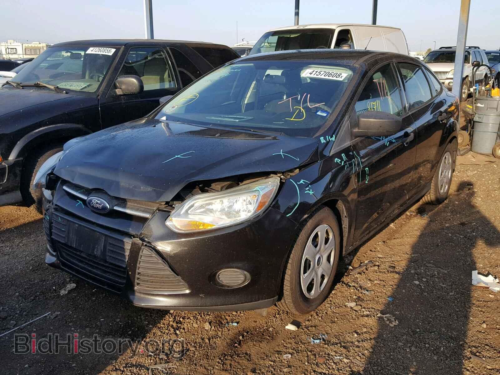 2012 Ford FOCUS (VIN 1FAHP3E2XCL340873) — фото 2 из 10