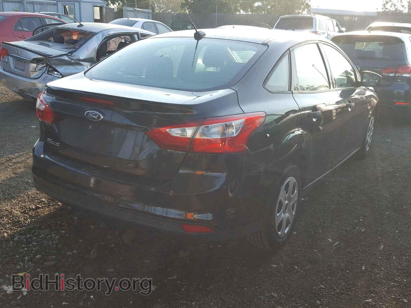 2012 Ford FOCUS (VIN 1FAHP3E2XCL340873) — фото 4 из 10