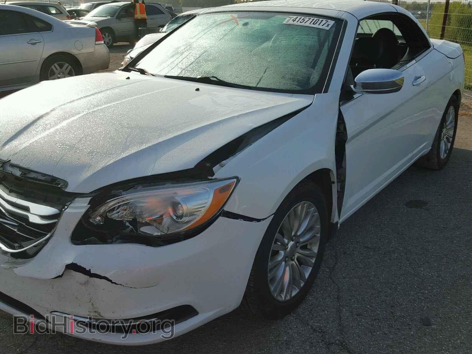 2011 CHRYSLER 200 - VIN: 1C3BC7EG8BN554718 - Фото 2