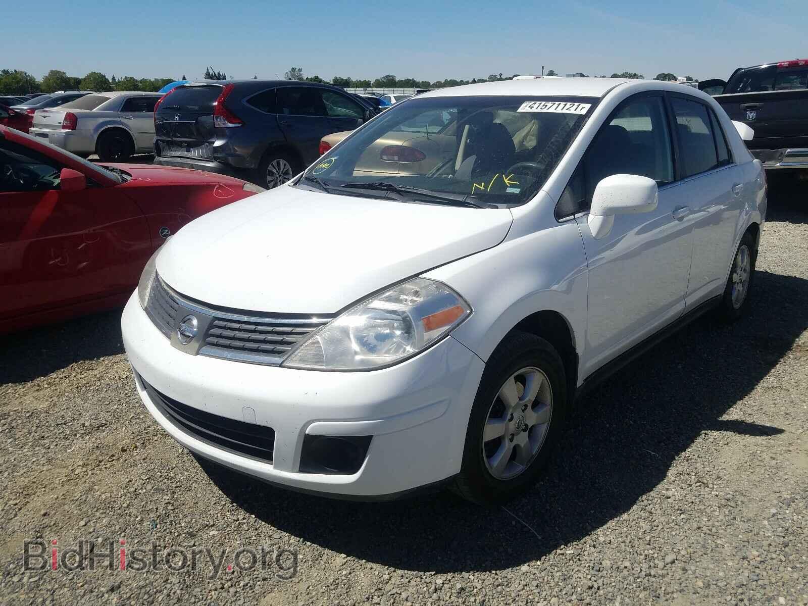 2007 NISSAN VERSA - VIN: 3N1BC11E27L451334 - Фото 2