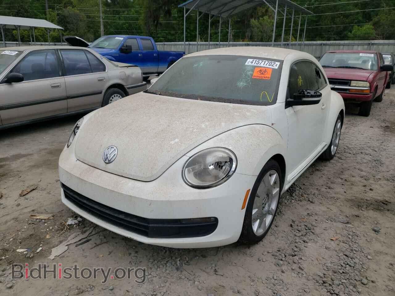 2012 VOLKSWAGEN BEETLE - VIN: 3VWJP7AT8CM647200 - Фото 2