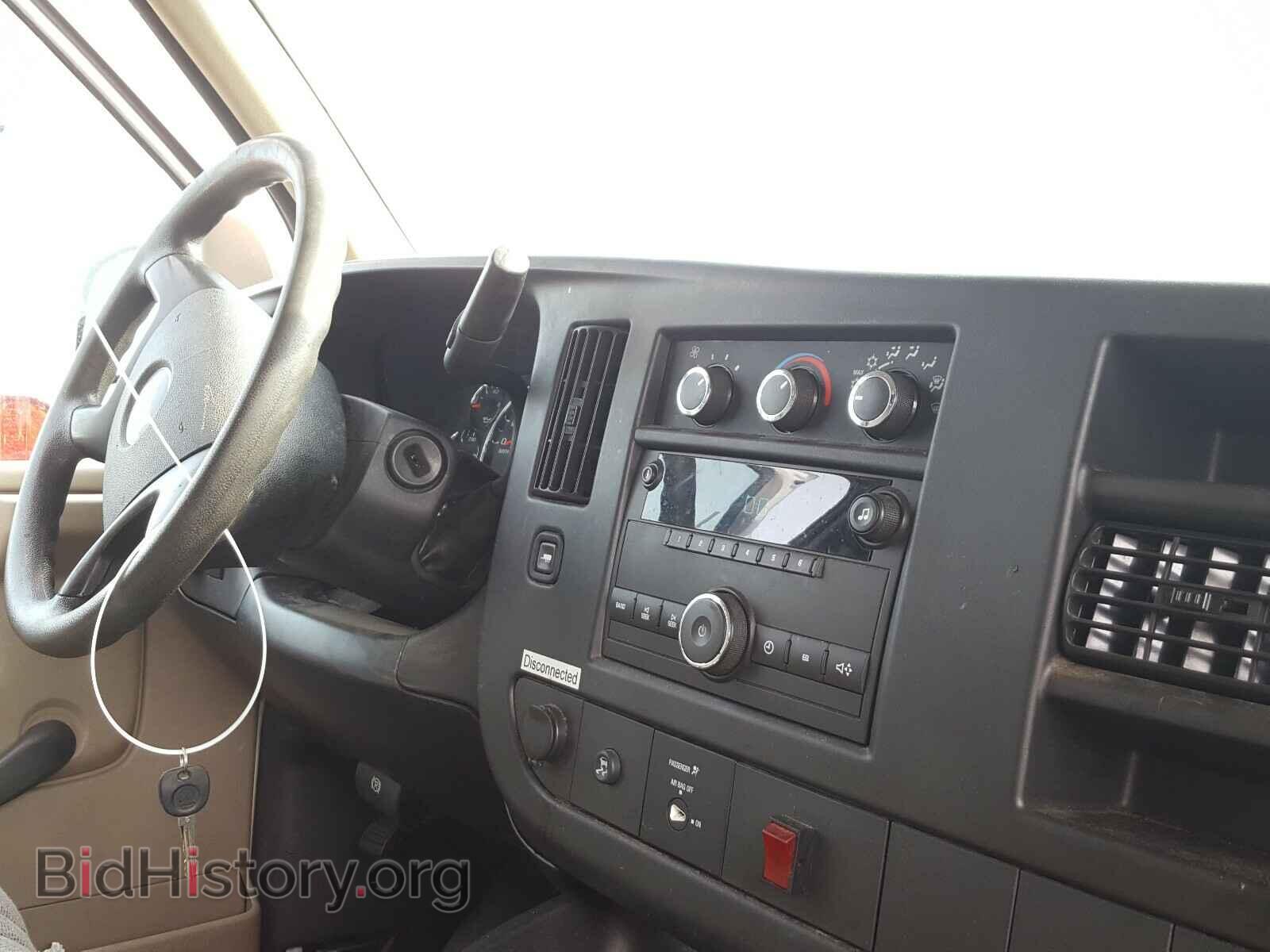2011 CHEVROLET EXPRESS - VIN: 1GCWGFCA6B1177095 - Фото 9