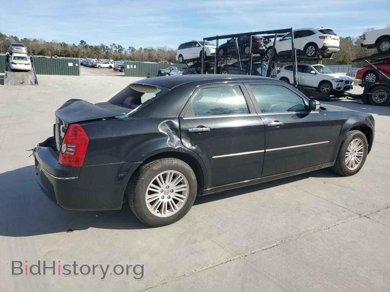 2010 CHRYSLER 300 - VIN: 2C3CA5CV2AH163202 - Фото 3