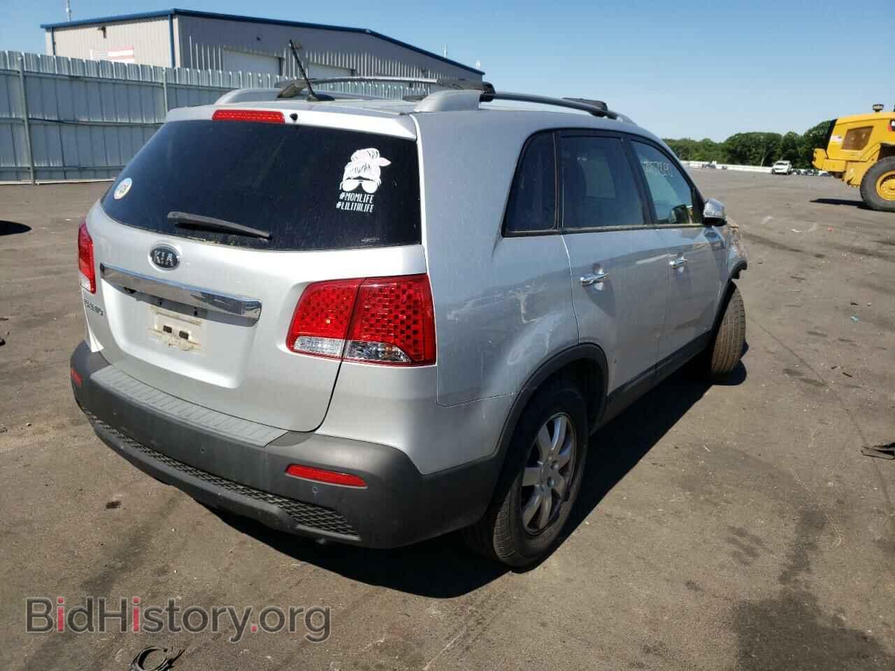 2012 KIA SORENTO - VIN: 5XYKTCA67CG217869 - Фото 4