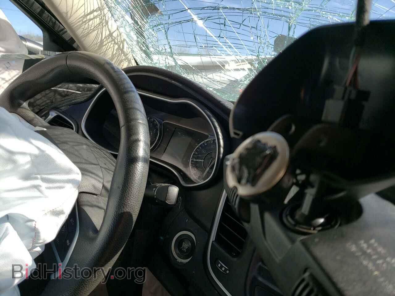 2015 CHRYSLER 200 - VIN: 1C3CCCAB9FN575526 - Фото 9