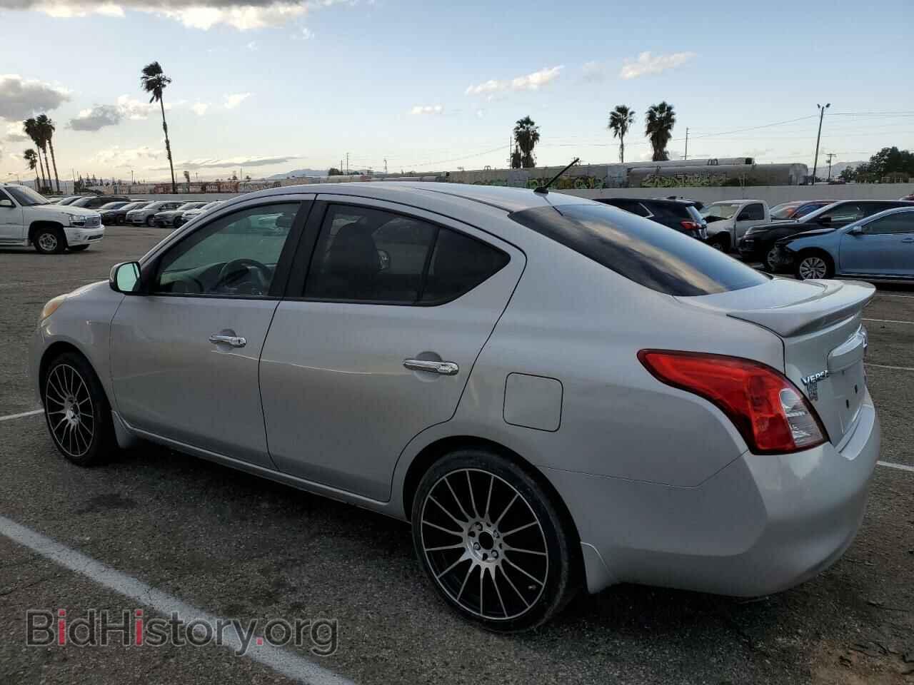 2013 NISSAN VERSA - VIN: 3N1CN7AP3DL849554 - Фото 2