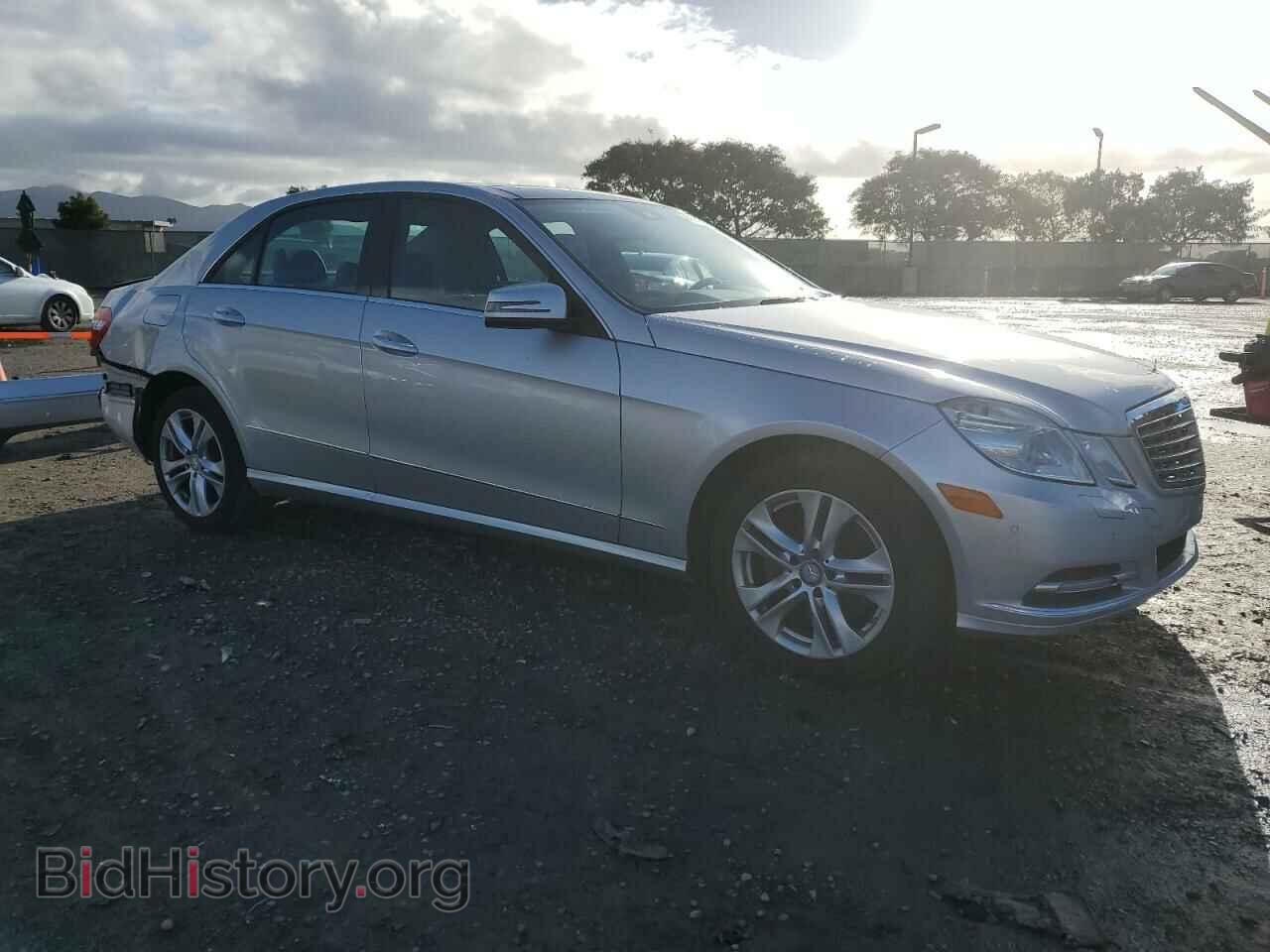 2011 MERCEDES-BENZ E-CLASS - VIN: WDDHF8HB9BA307577 - Фото 4