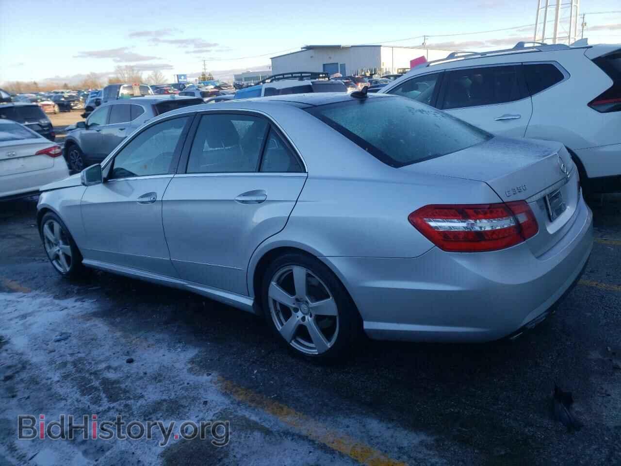 2011 MERCEDES-BENZ E-CLASS - VIN: WDDHF8HB3BA276486 - Фото 2