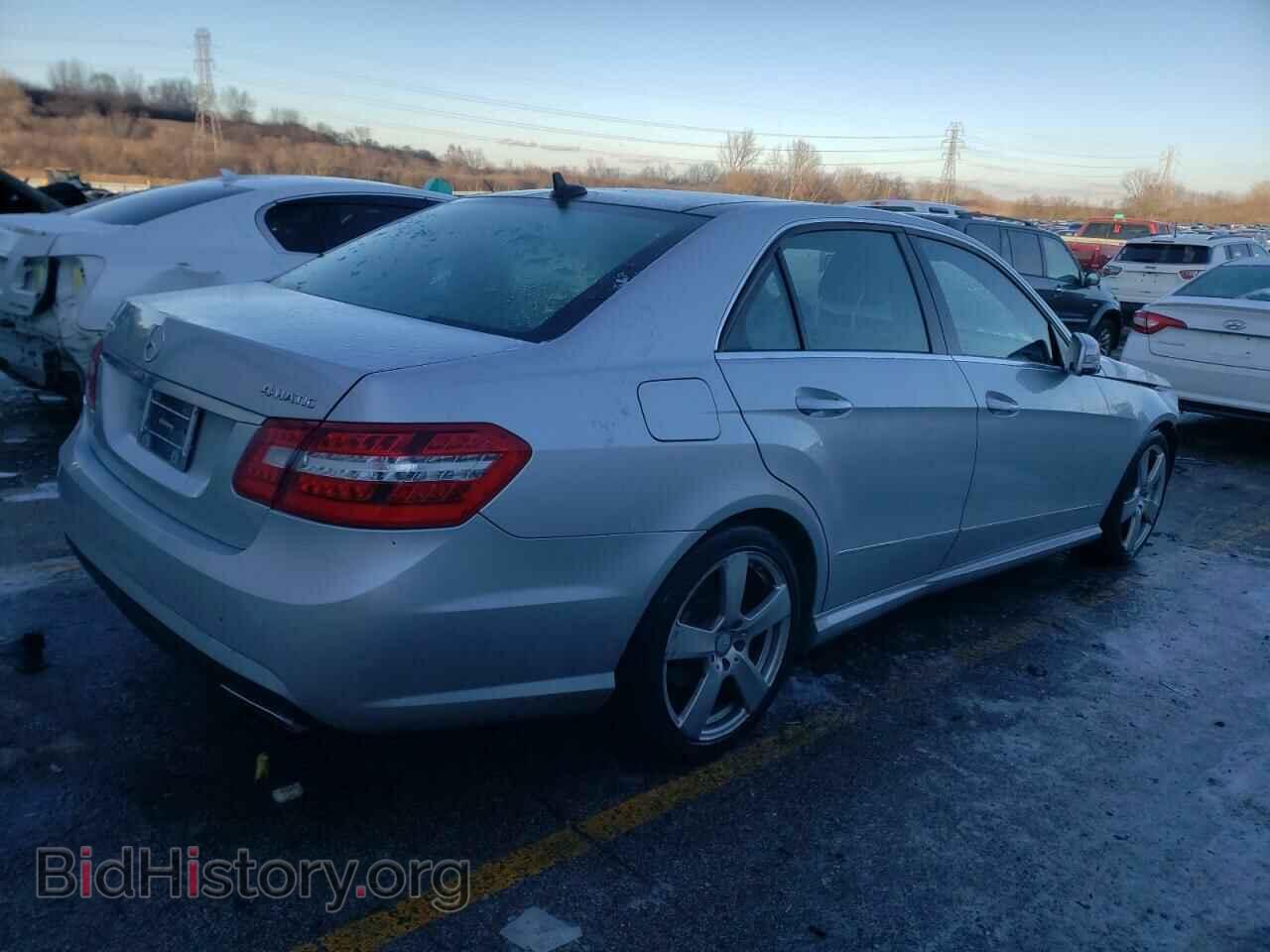 2011 MERCEDES-BENZ E-CLASS - VIN: WDDHF8HB3BA276486 - Фото 3