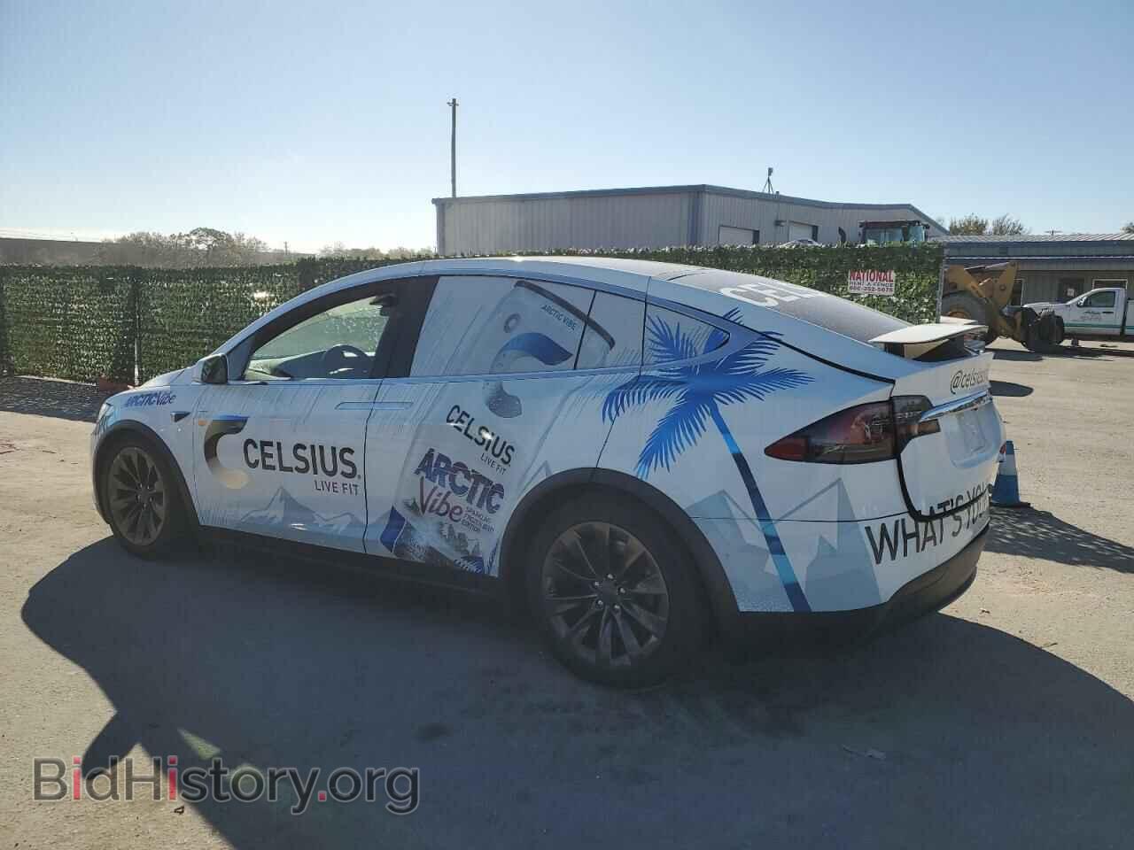 2016 TESLA MODEL X - VIN: 5YJXCDE27GF026212 - Photo 2