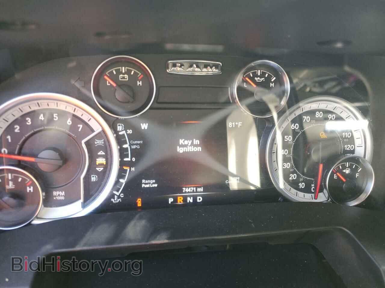 2018 RAM All Models - VIN: 3C6UR5MJ9JG405107 - Photo 9